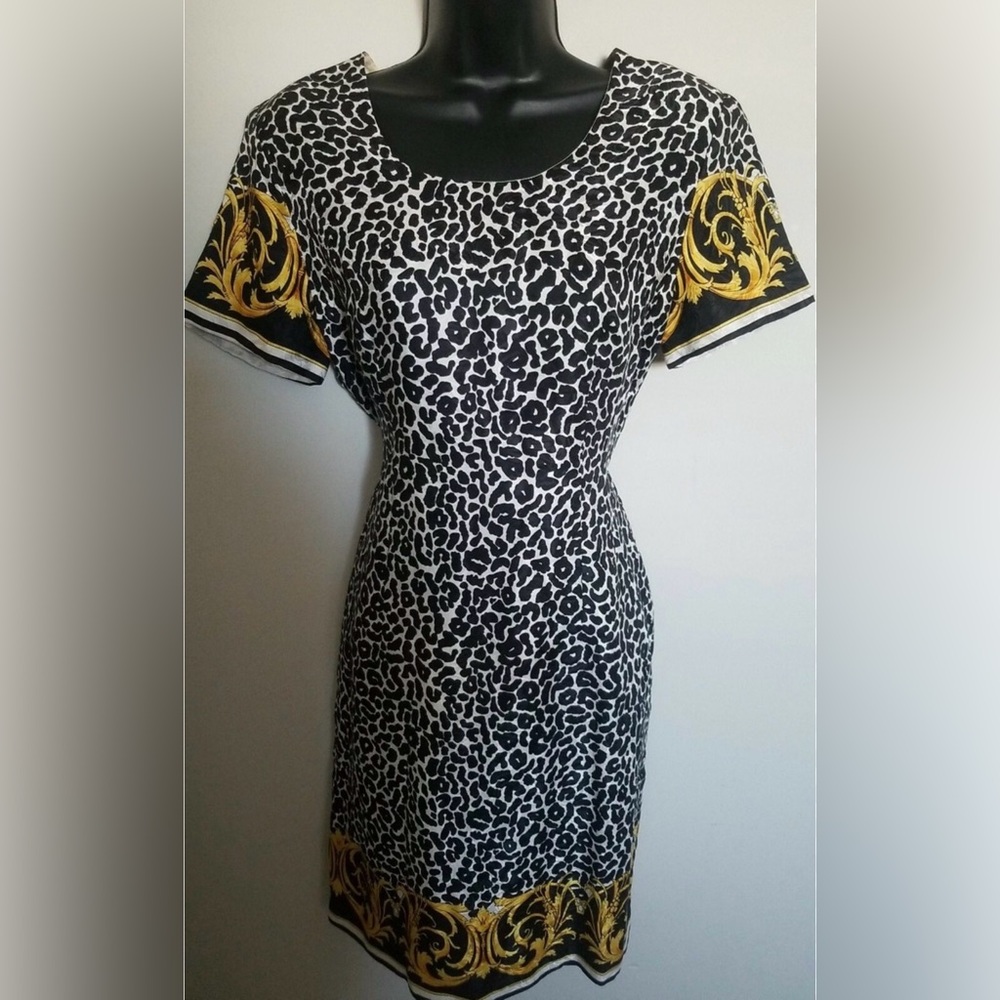 Bloomingdale’s vintage 💯 silk dress